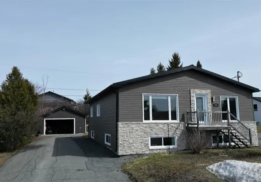 Bungalow for sale - 500 Rue St-Sauveur, Rouyn-Noranda, J9X3A6