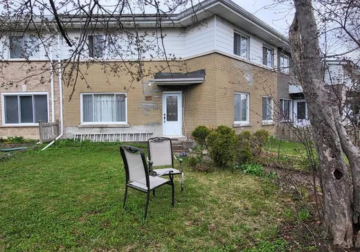 Maison à étages à vendre - 599 Rue Curé-Vermette, Laval (Chomedey), H7V1S3