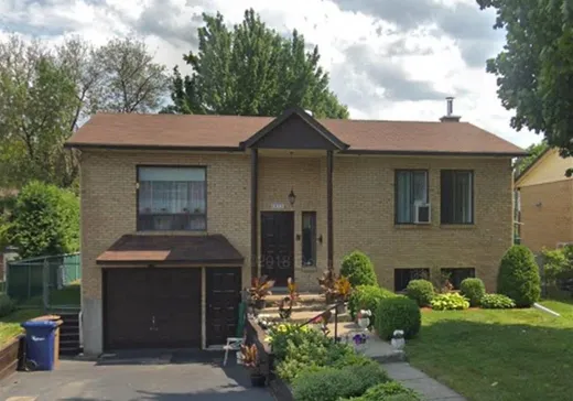 Bungalow à vendre - 1875 Rue de Namur, Laval (Chomedey), H7M4R1