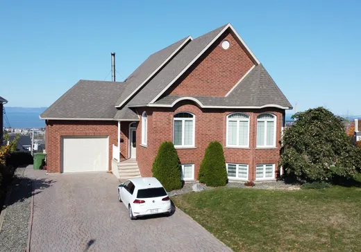Two or more stories for sale - 86 Rue De Chauffailles, Rivière-du-Loup, G5R4E1
