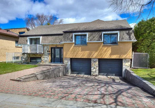Bungalow for sale - 3215 Rue Paul-Contant, Montreal (Saint-Leonard), H4K2H5