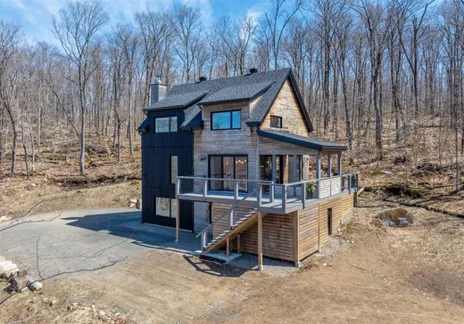 Maison à vendre - 335 Ch. du Refuge, Mont-Tremblant, J0T 1P0