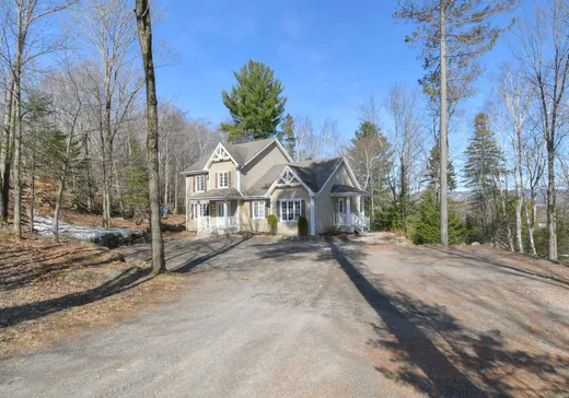 Two or more stories for sale - 372 Rue du Mont-Ste-Anne, Ste-Anne-Des-Lacs, J0R1B1