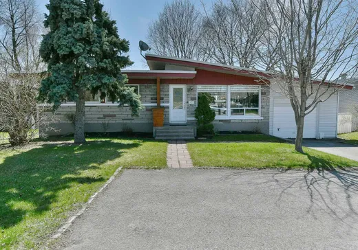 Two or more stories for sale - 3072 Boul. Dagenais O., Laval (Fabreville), H7P1T6