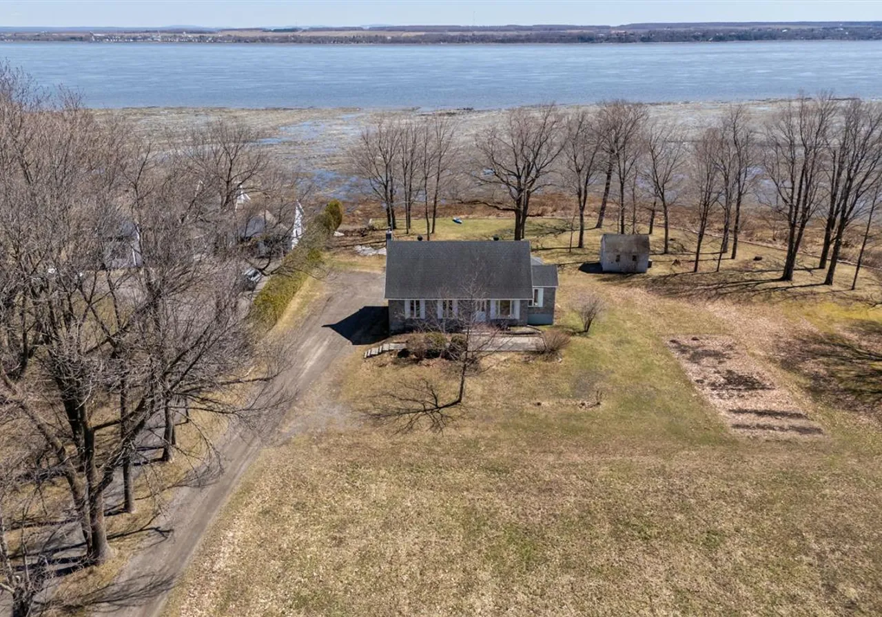 Maison à vendre - 6029 Ch. Royal, Île d'Orleans St-Laurent, G0A 3Z0