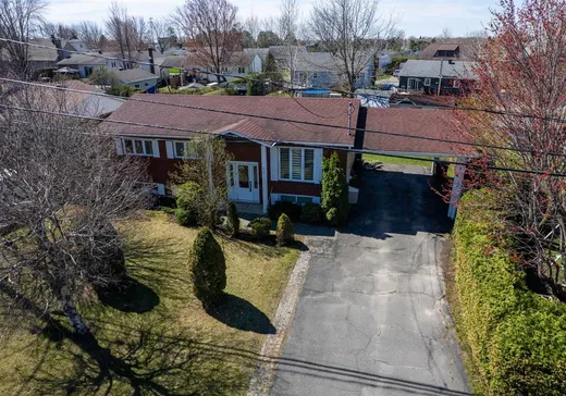 Maison à vendre - 425 Boul. Patrick, Drummondville, J2E 1E3