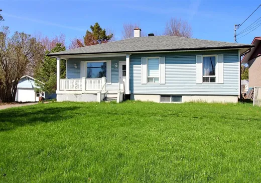 Bungalow à vendre - 759 Route 139, Acton Vale, J0H1A0
