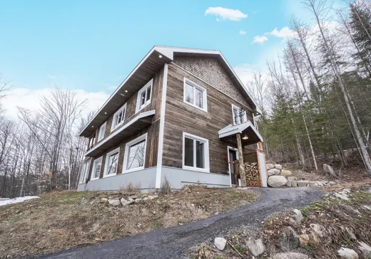 Maison à vendre - 2216 Rue de la Tourmente, Sainte-Adèle, J8B 2W7
