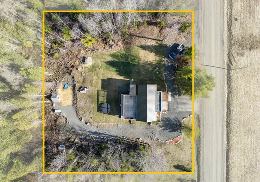 Maison à vendre - 310 Rue des Champs-Élysées, Magog, J1X 0K9