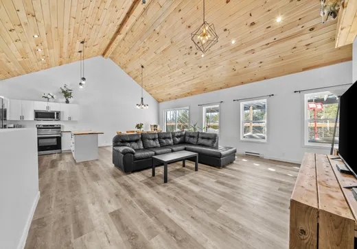 Maison à vendre - 310 Rue des Champs-Élysées, Magog, J1X 0K9