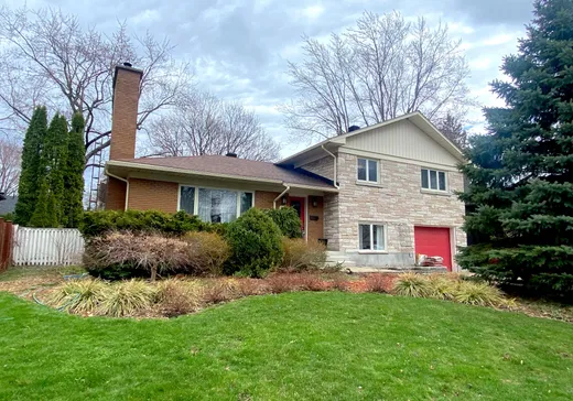 Maison à étages à vendre - 750 Rue Boissy, Saint-Lambert, J4R1K2