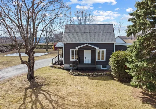 Maison à vendre - 2128 Rg Charlotte, St-Simon-De-Bagot, J0H 1Y0