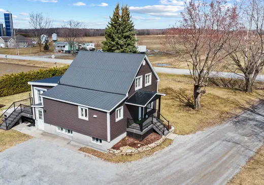 Maison à vendre - 2128 Rg Charlotte, St-Simon-De-Bagot, J0H 1Y0