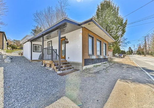 Bungalow for sale - 1770 Rue Principale, Mont-Blanc, J0T2G0