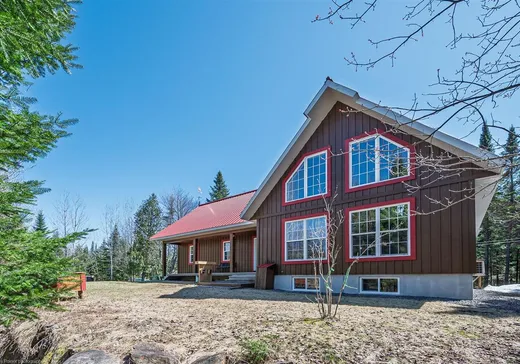 Maison à étages à vendre - 6365 Ch. des Hauteurs, Sainte-Adèle, J8B1N4