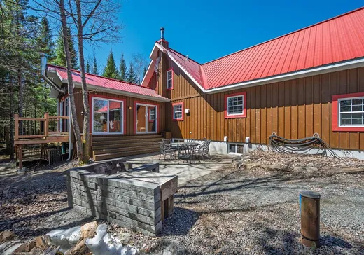 Maison à vendre - 6365 Ch. des Hauteurs, Sainte-Adèle, J8B 1N4