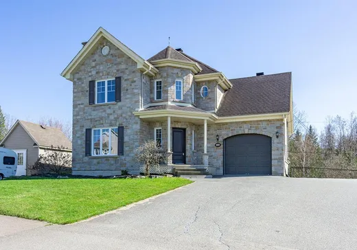 Maison à étages à vendre - 1025 Rue Virginie-Laflamme, Fleurimont, J1E0A4