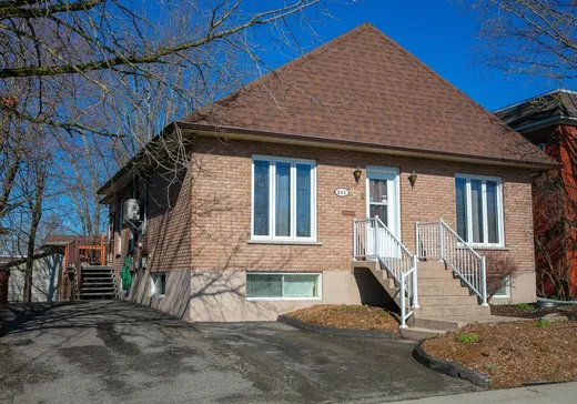 Bungalow à vendre - 211 5e Avenue, Sherbrooke, J1G2L4