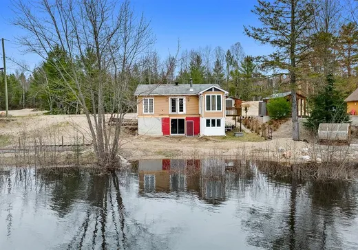 Two or more stories for sale - 661 Ch. de la Chute, Mansfield-et-Pontefract, J0X1R0