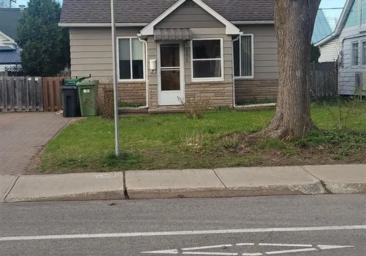 Maison à étages à vendre - 2015 Rue de Londres, Montréal (Saint-Laurent), H4L3A5