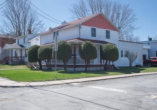 Maison à étages à vendre - 1623 Av. St-Charles, Plessisville, G6L2B5