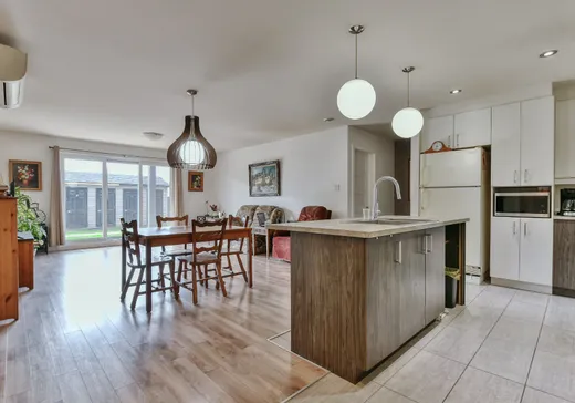 Condo à vendre - 2100 Rue de la Salamandre, Sainte-Marthe-sur-le-Lac, J0N 1P0