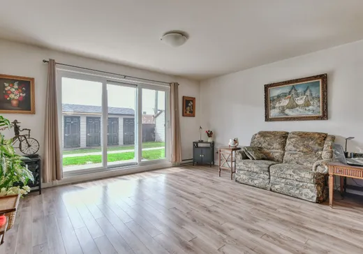 Condo à vendre - 2100 Rue de la Salamandre, Sainte-Marthe-sur-le-Lac, J0N 1P0