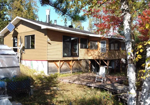 Two or more stories for sale - 126 Rue Lac Germain, La Tuque, G0X0A5