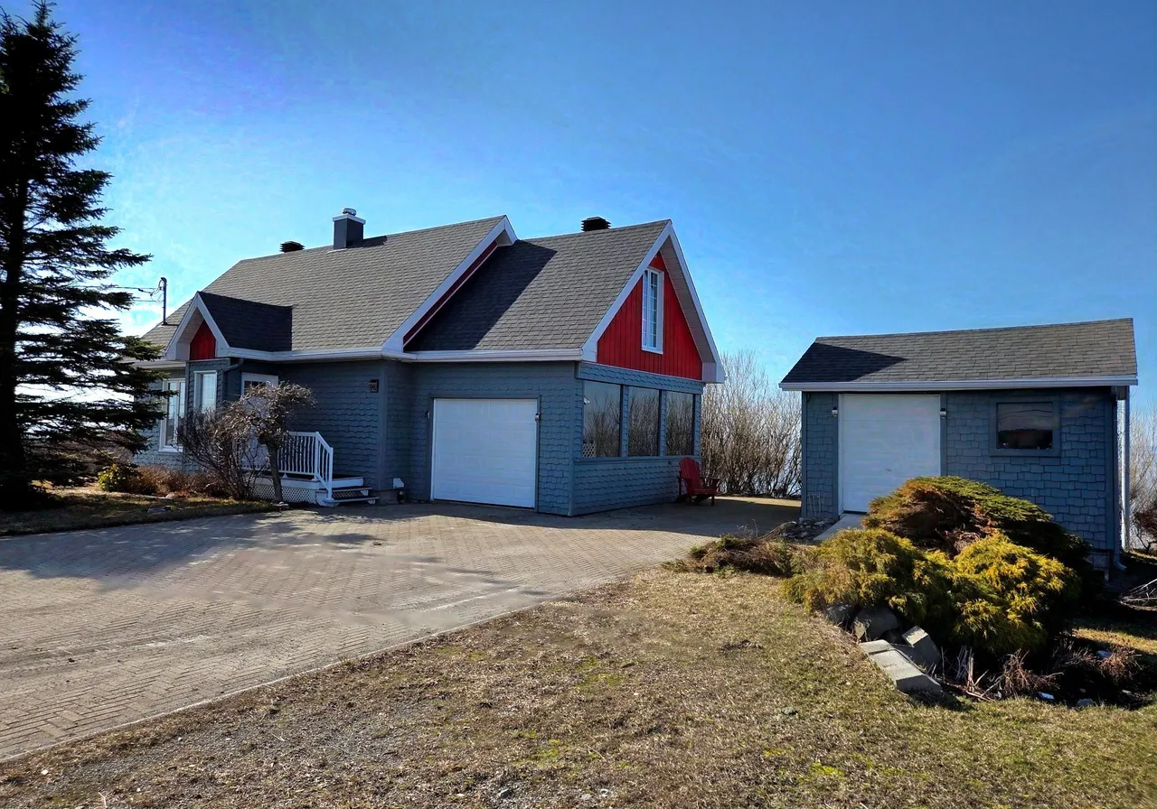House for sale - 995 Ch. de la Grève, Matane, G4W 7A1