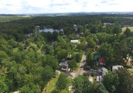 Maison à vendre - 135 4e Avenue, Saint-Félix-de-Kingsey, J0B 2T0