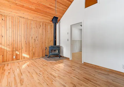 Maison à vendre - 3935 1re rue du Lac-Mondor, Saint-Damien, J0K 2E0