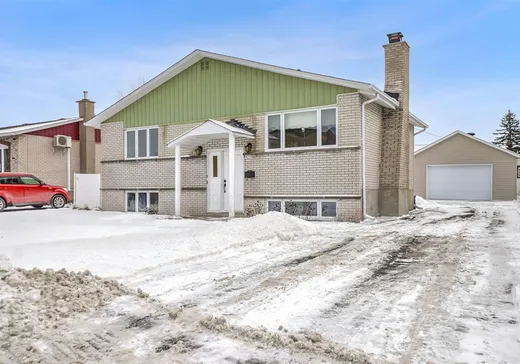 Cottage for sale - 4275 Rue Barbeau, St-Hubert, J3Y5Y2