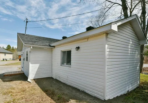 Maison à vendre - 110 Rue Valade, Saint-Calixte, J0K 1Z0