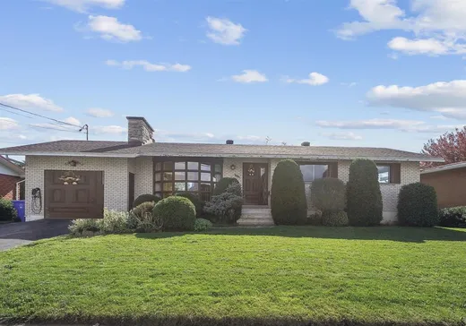 Maison à vendre - 2150 Rue du Docteur-Primeau, Marieville, J3M 1E4