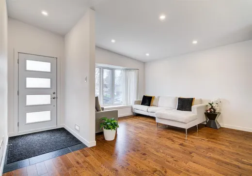 Maison à vendre - 496 Place Georges, Laval (Sainte-Dorothee), H7X 1N8