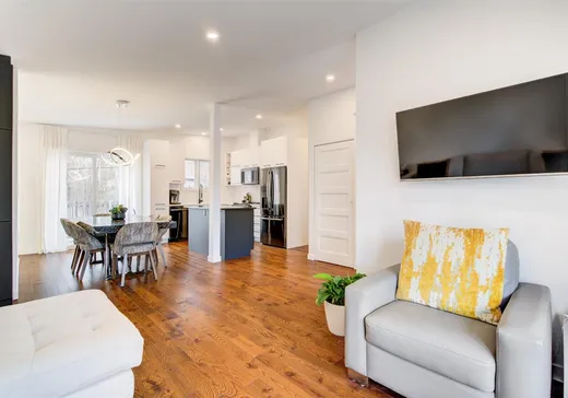 Maison à vendre - 496 Place Georges, Laval (Sainte-Dorothee), H7X 1N8