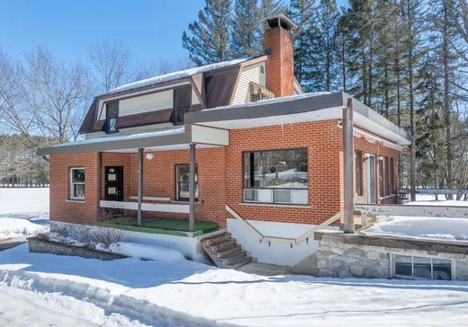 House for sale - 320 Rue l'Annonciation N., Rivière-Rouge, J0T 1T0