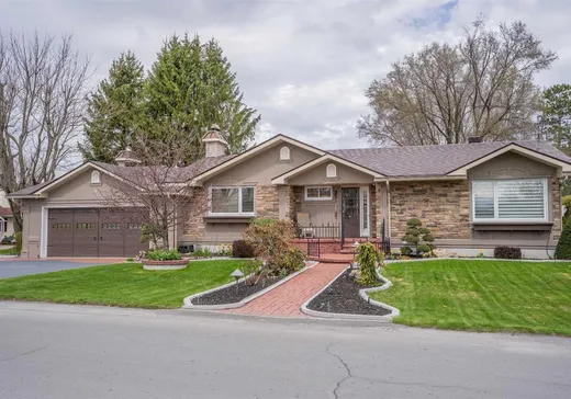 Bungalow à vendre - 720 14e Rue, Saint-Georges, G5Y4Y4