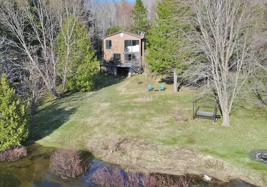 Maison à vendre - 1240 Ch. de la Presqu'île, Mont-Laurier, J0W 1J0