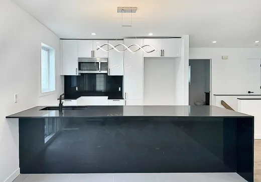 Maison à vendre - 105 Rue Claire, Saint-Jean-sur-Richelieu, J2W 2S9