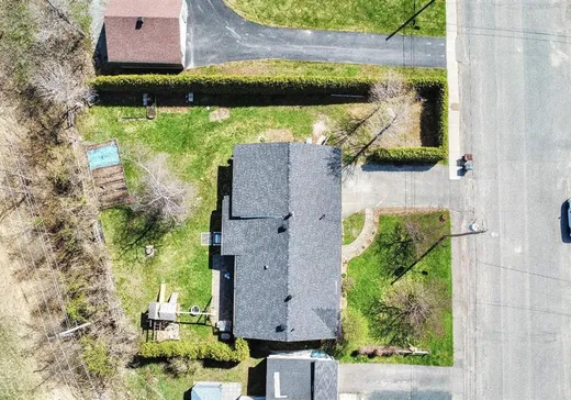 House for sale - 320 Rue Breault, Val des Sources, J1T 1C7