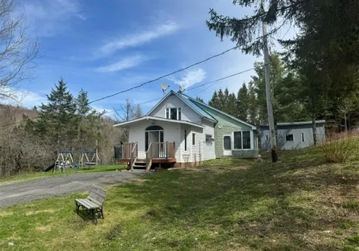 Maison à vendre - 275 Ch. Principal, Lac-Drolet, G0Y 1C0