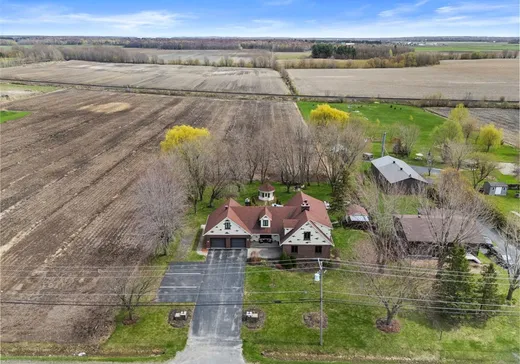 Maison à vendre - 173 Ch. Yamaska, St-Germain-De-Grantham, J0C 1K0