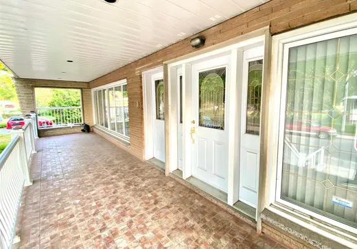 Maison à vendre - 9250 Rue de Villieu, Montréal (Saint-Léonard), H1R 2J6