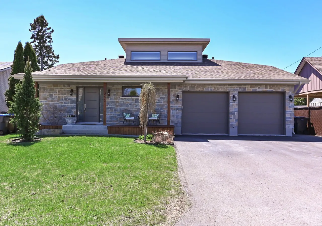 House for sale - 260 5e Avenue, Sainte-Marthe-sur-le-Lac, J0N 1P0