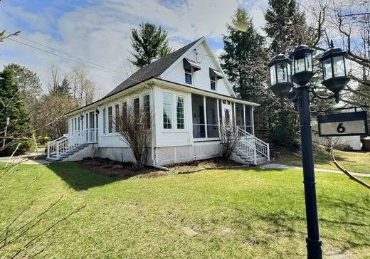 House for sale - 6 Rue du Cheminot, Mont-Blanc, J0T 2G0