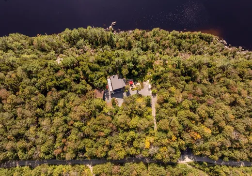 Two or more stories for sale - 75 Ch. du Lac-Clair, St-Alban, G0A3B0