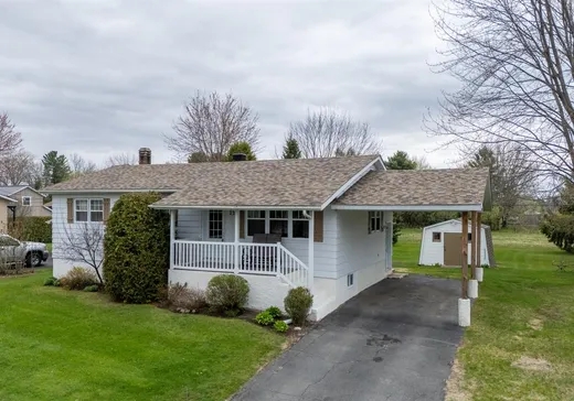 Bungalow for sale - 12 Rue des Nations, Ste-Anne-De-Sorel, J3P5N3