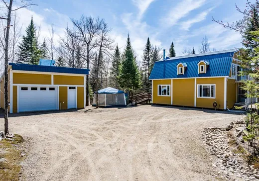 Maison à étages à vendre - 40 Ch. des Tournesols, St-Didace, J0K2G0