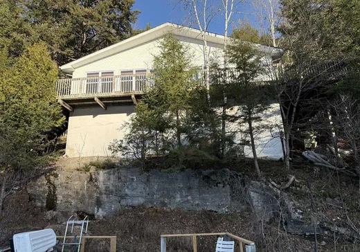 Two or more stories for sale - 16516 Ch. du Lac-Labelle, Labelle, H0T1H0